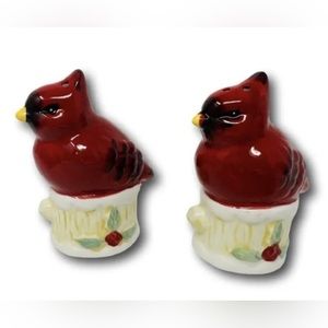Godinger Gatherings Salt & Pepper Set Red Cardinal Holiday Christmas Ceramic